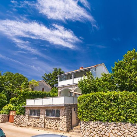 Apartment Tara With Seaview Крк Екстер'єр фото